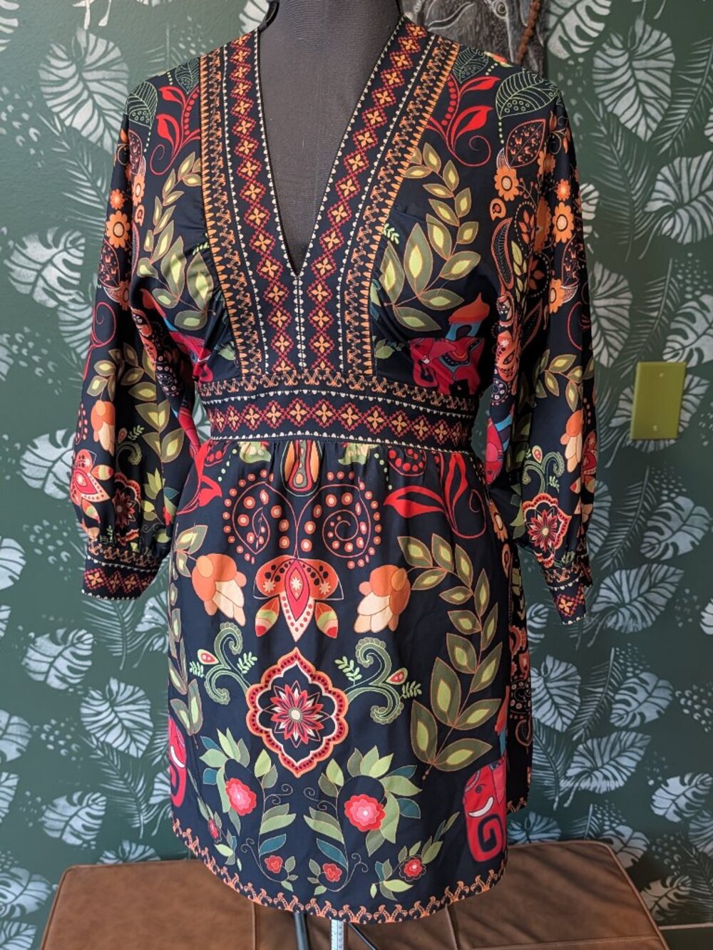 Bohemian Floral & Elephant Print V-Neck Dress – Size Small, Kimono-Style Sleeves